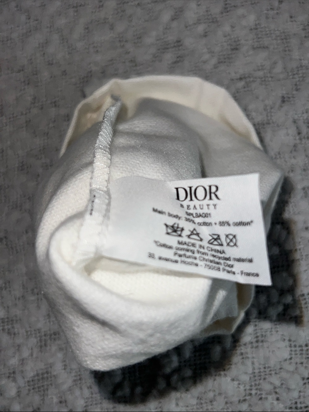 Dior Beauty Mini Drawstring Bag,Dior Addict Lipstick Case & Dior Diffuser Stone - Picture 3 of 8